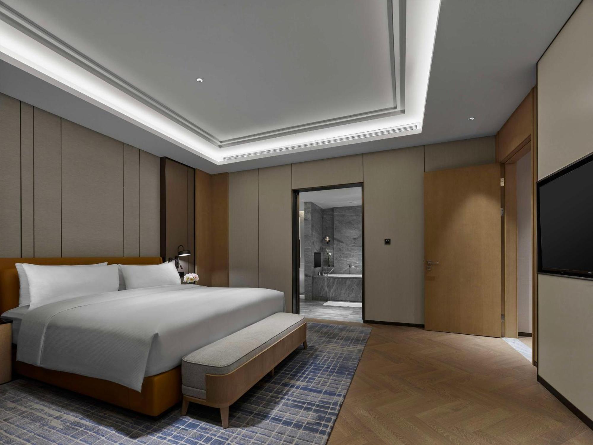 Doubletree By Hilton Chengdu Riverside - Close To Panda Base And Chengdu East Railway Экстерьер фото
