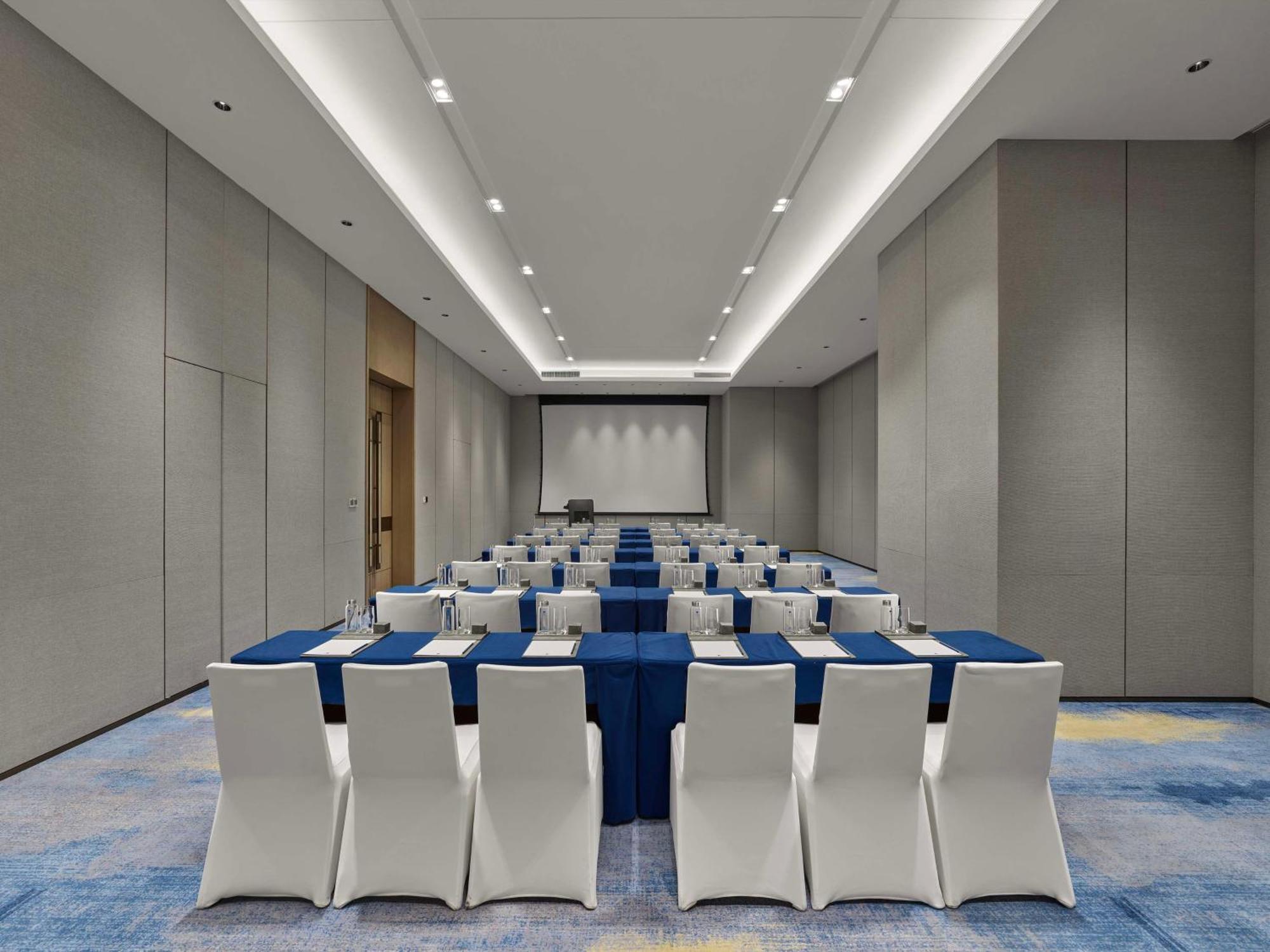 Doubletree By Hilton Chengdu Riverside - Close To Panda Base And Chengdu East Railway Экстерьер фото