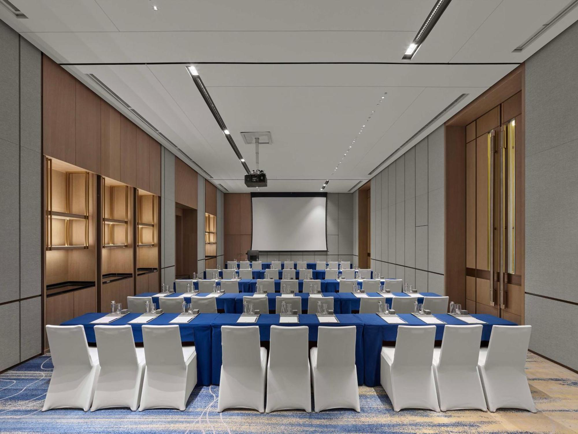 Doubletree By Hilton Chengdu Riverside - Close To Panda Base And Chengdu East Railway Экстерьер фото