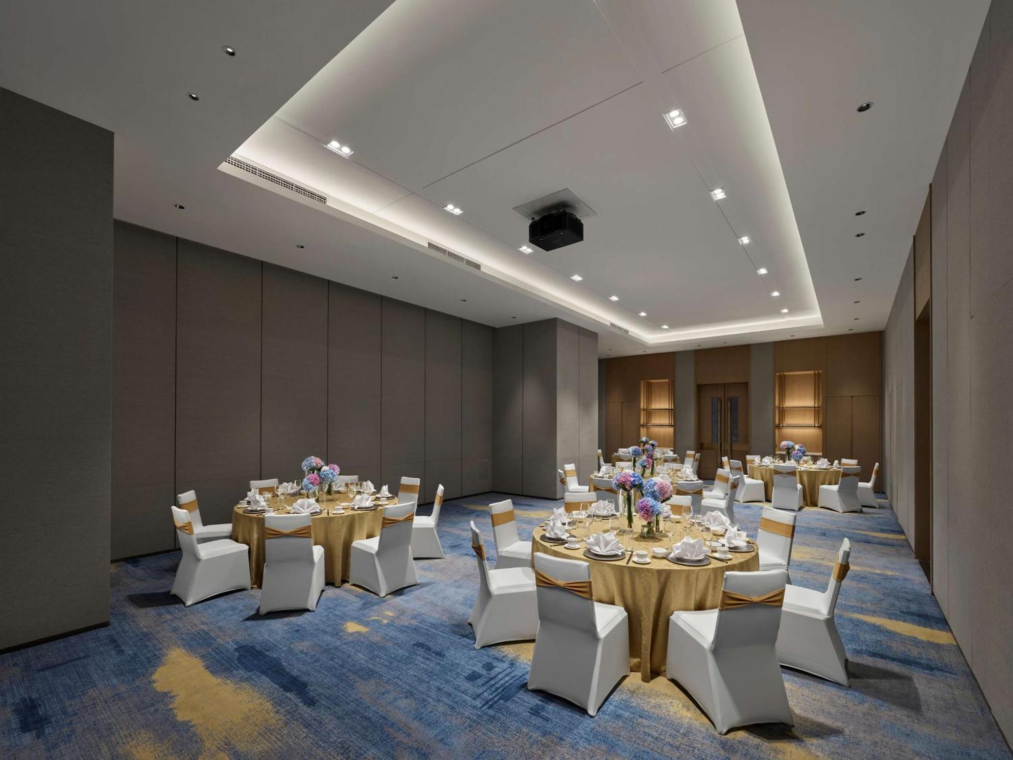 Doubletree By Hilton Chengdu Riverside - Close To Panda Base And Chengdu East Railway Экстерьер фото